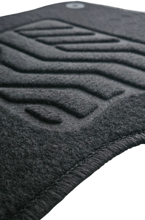 Tapis de voiture sur mesure pour Volkgwagen Golf 6 – Image 3