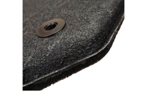 Tapis de voiture sur mesure pour Seat Leon 3 (2012-2021) – Image 5