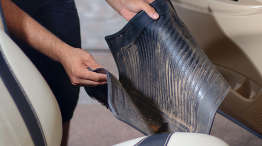 Pourquoi choisir des tapis sur mesure plutôt que des tapis universels ?