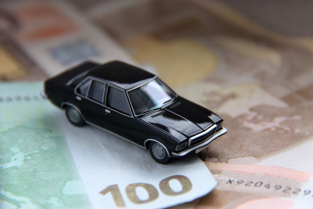 🚗 Comment les Tapis de Voiture sur Mesure Augmentent la Valeur de Revente de Votre Véhicule ?